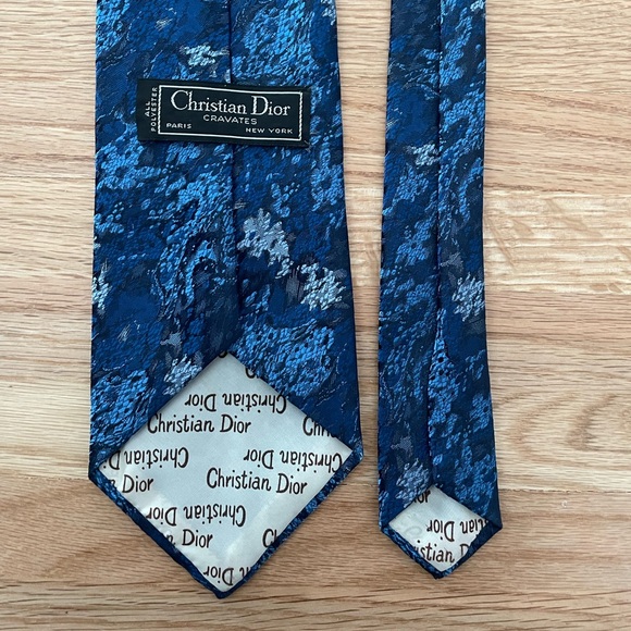 Christian Dior Tie - Picture 1 of 3